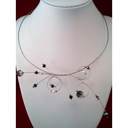 Collier lumière Noir